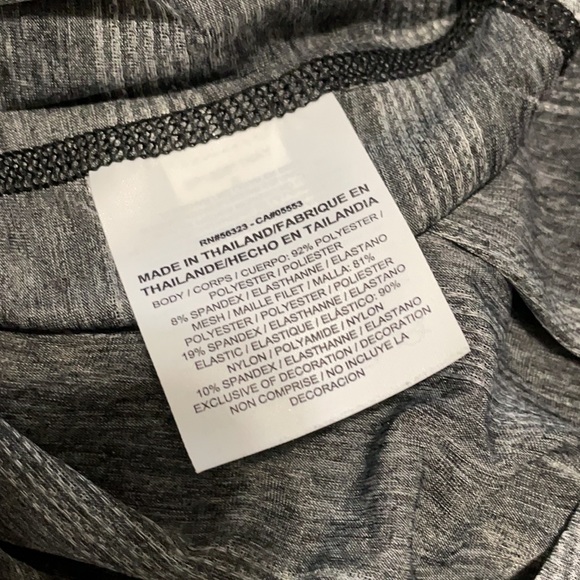 NIKE Dry Fit T-back Reflective Workout Top EUC! - Picture 6 of 7